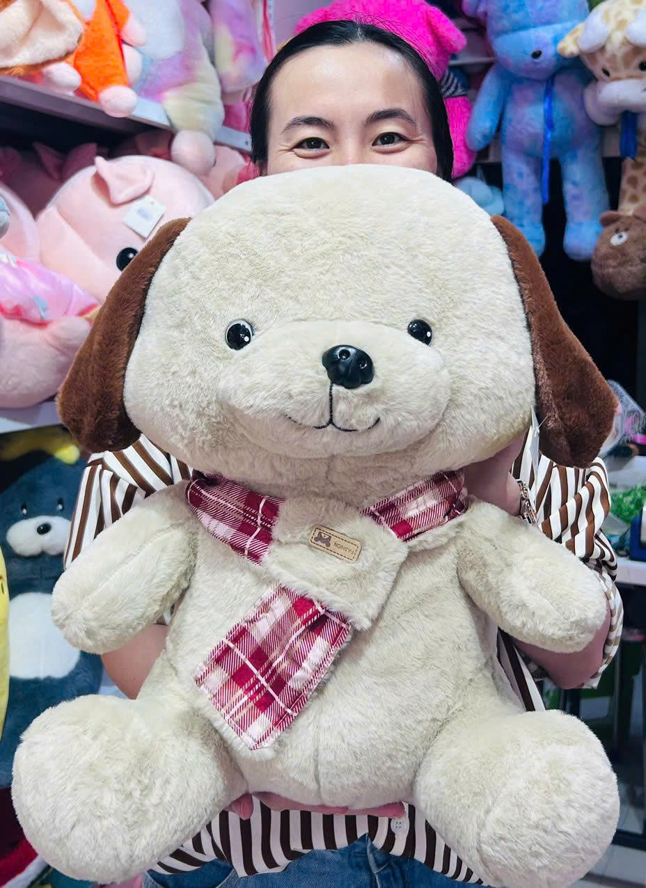 Gấu Bông Chó Ngồi Choàng Khăn